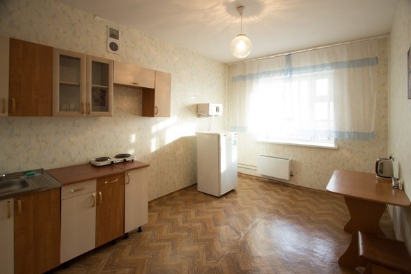
  Сдам посуточно в аренду 1-комнатную квартиру, 36 м², Красноярск

. Фото 3.
