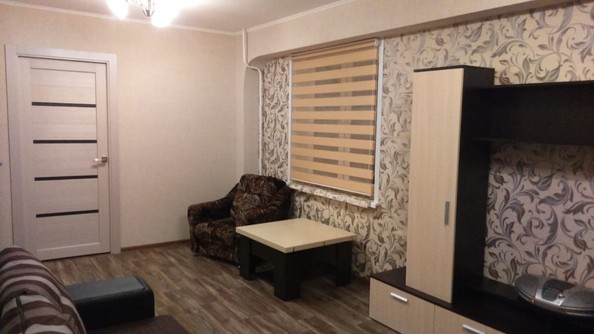 
  Сдам в аренду 3-комнатную квартиру, 60 м², Красноярск

. Фото 4.