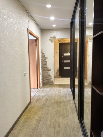
   Продам 3-комнатную, 66 м², 40 лет Победы ул, 28

. Фото 1.