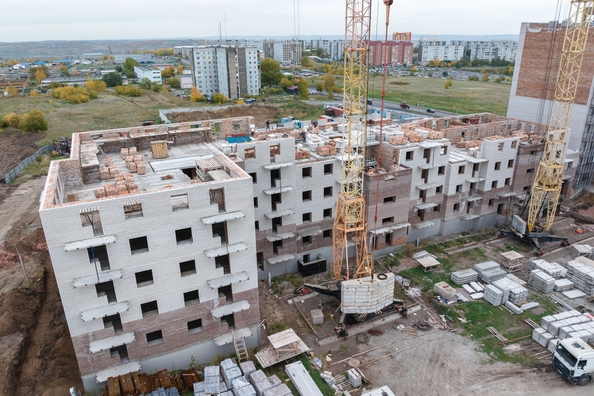 
   Продам 4-комнатную, 85.42 м², Мята, дом 2, секции 4-6

. Фото 4.