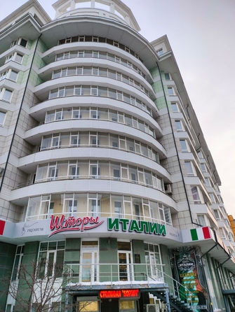 
   Продам 1-комнатную, 67.2 м², Алексеева ул, 93

. Фото 6.