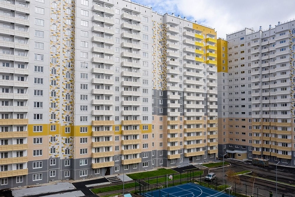 
   Продам 1-комнатную, 41.25 м², Светлова ул, 44

. Фото 1.