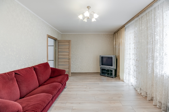 
   Продам 2-комнатную, 61.5 м², Светлогорская ул, 35А

. Фото 3.