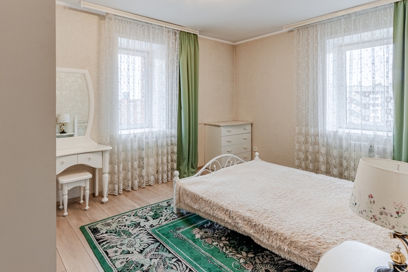 
   Продам 2-комнатную, 61.5 м², Светлогорская ул, 35А

. Фото 17.