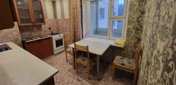 
   Продам 1-комнатную, 43 м², Чернышевского ул, 106

. Фото 4.