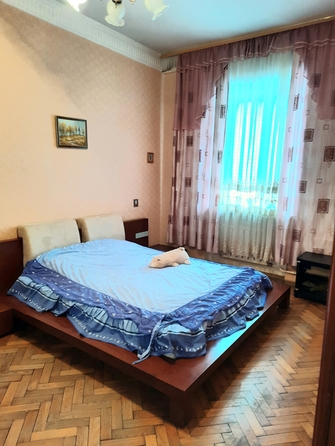 
   Продам 4-комнатную, 95.4 м², Обороны ул, 2Б

. Фото 7.