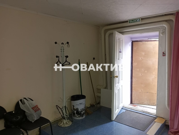 
   Продам помещение свободного назначения, 41.4 м², 5-й мкр, 4

. Фото 4.