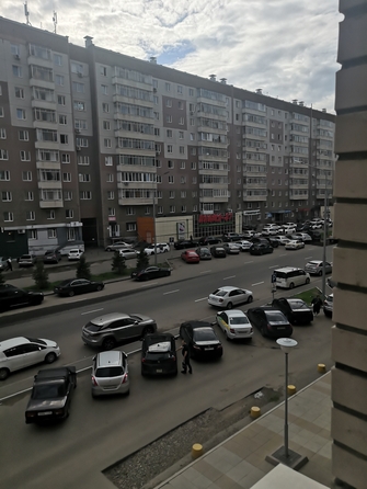 
   Продам 3-комнатную, 76.7 м², 78 Добровольческой бригады ул, 26

. Фото 11.