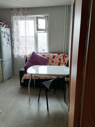 
   Продам 1-комнатную, 41.5 м², Быковского ул, 5д

. Фото 1.