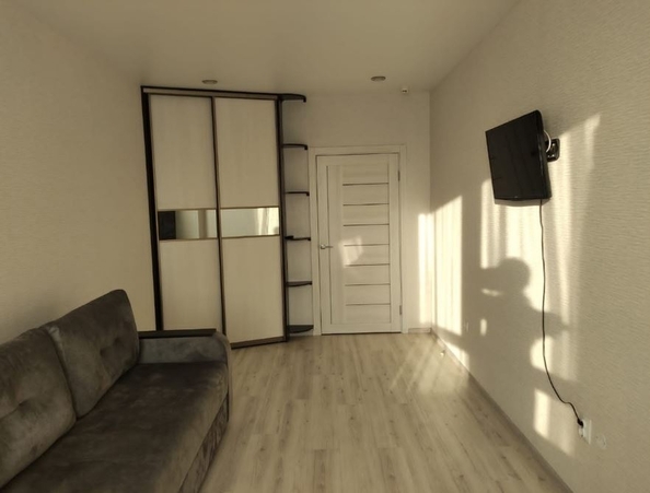 
  Сдам в аренду 1-комнатную квартиру, 36 м², Ачинск

. Фото 2.
