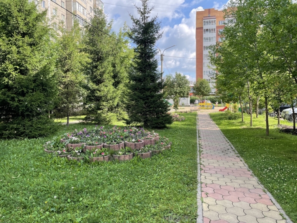 
   Продам 2-комнатную, 53 м², Алексеева ул, 25

. Фото 5.