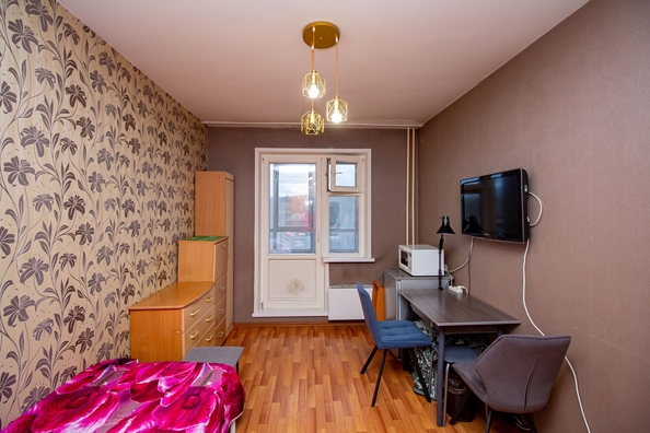 
   Продам 1-комнатную, 32 м², Калинина ул, 15

. Фото 1.