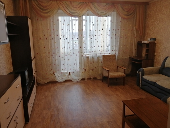 
  Сдам в аренду 1-комнатную квартиру, 41 м², Красноярск

. Фото 1.