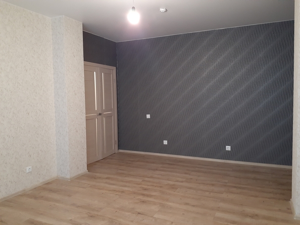 
   Продам 2-комнатную, 58.2 м², Петра Подзолкова ул, 3и

. Фото 9.