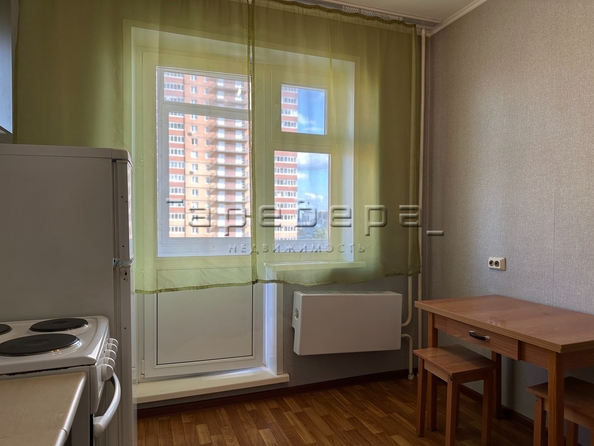 
  Сдам в аренду 1-комнатную квартиру, 37 м², Красноярск

. Фото 6.