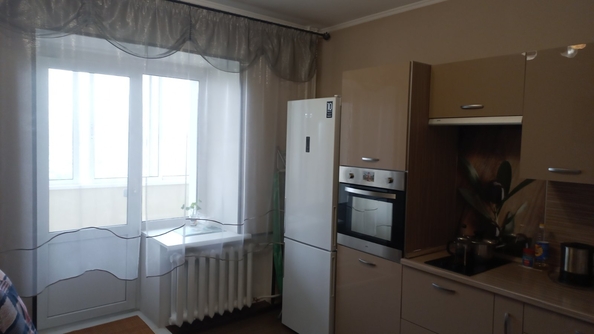 
  Сдам в аренду 1-комнатную квартиру, 60 м², Красноярск

. Фото 2.