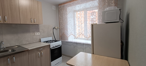 
  Сдам в аренду 1-комнатную квартиру, 32 м², Красноярск

. Фото 3.