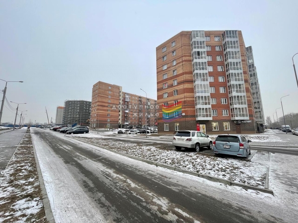 
   Продам 3-комнатную, 87.2 м², Северное шоссе, 48

. Фото 1.