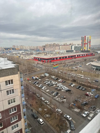 
   Продам 2-комнатную, 71.4 м², Алексеева ул, 107

. Фото 5.