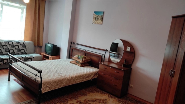 
  Сдам посуточно в аренду 2-комнатную квартиру, 68 м², Красноярск

. Фото 11.
