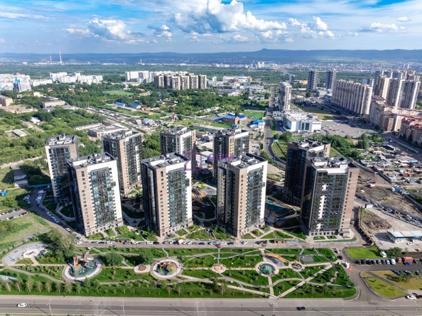 
   Продам 2-комнатную, 53.1 м², Авиаторов ул, 22

. Фото 2.