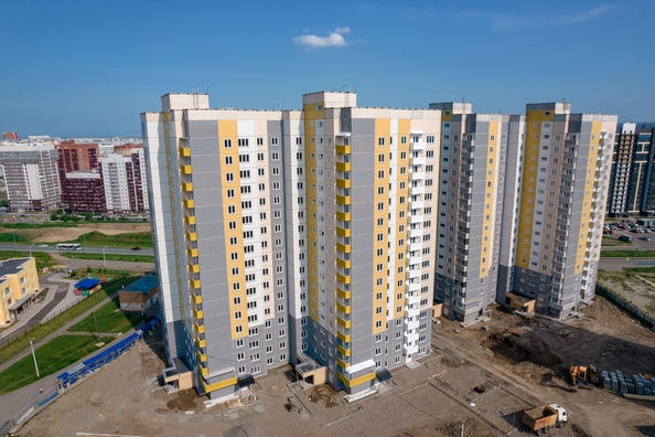 
  Продается 2-комн. квартира, 56.87 м², ЖК Нанжуль-Солнечный, дом 11
. Фото 5.