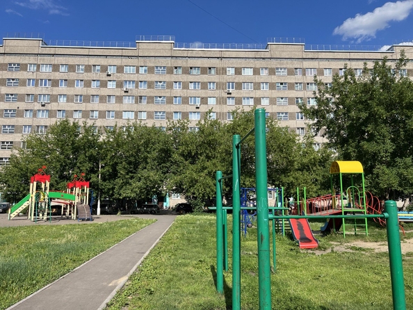 
   Продам 3-комнатную, 56 м², Щорса ул, 46

. Фото 1.