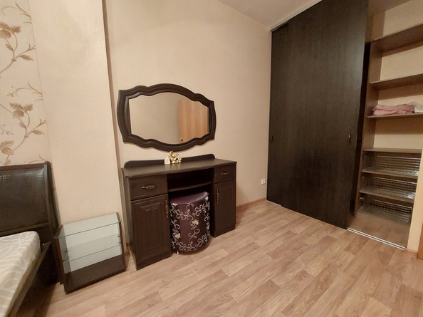 
  Сдам в аренду 2-комнатную квартиру, 60 м², Красноярск

. Фото 4.