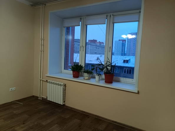 
   Продам 1-комнатную, 40 м², Толстого ул, 19

. Фото 2.