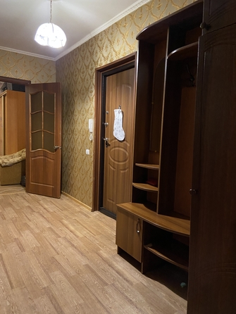 
  Сдам в аренду 2-комнатную квартиру, 54 м², Красноярск

. Фото 2.