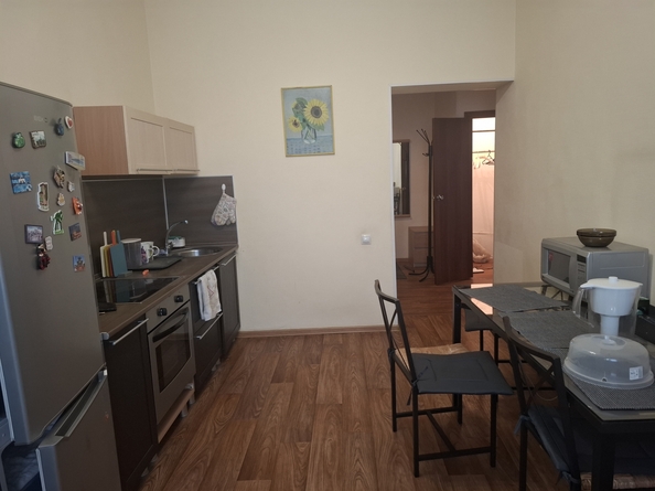 
  Сдам в аренду 2-комнатную квартиру, 79 м², Красноярск

. Фото 9.