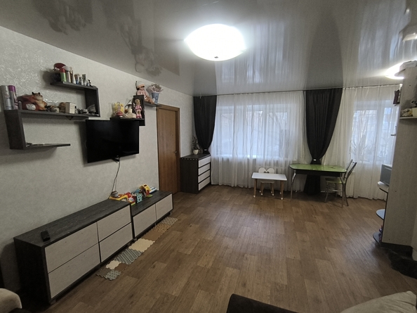 
   Продам 2-комнатную, 42 м², Волгоградская ул, 25

. Фото 1.