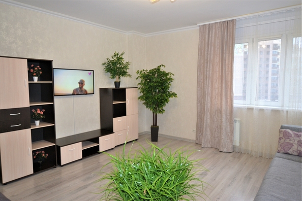 
  Сдам посуточно в аренду 2-комнатную квартиру, 70 м², Красноярск

. Фото 9.