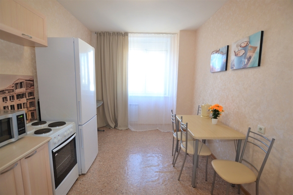 
  Сдается посуточно 1-комн. квартира, 52 м², Алексеева ул, д. 51
. Фото 4.
