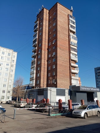 
   Продам 1-комнатную, 37.2 м², Семафорная ул, 15а

. Фото 1.