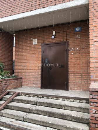 
   Продам 2-комнатную, 49.4 м², Крупской ул

. Фото 2.