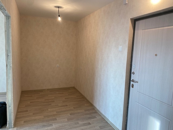 
   Продам 1-комнатную, 40.5 м², Вербная ул, 3

. Фото 4.