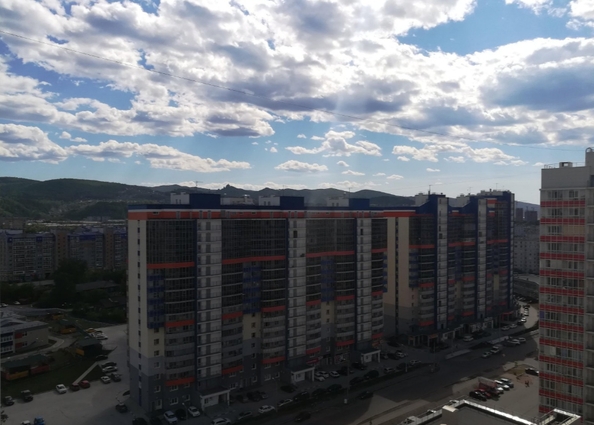 
   Продам 1-комнатную, 35.8 м², Карамзина ул, 21

. Фото 2.