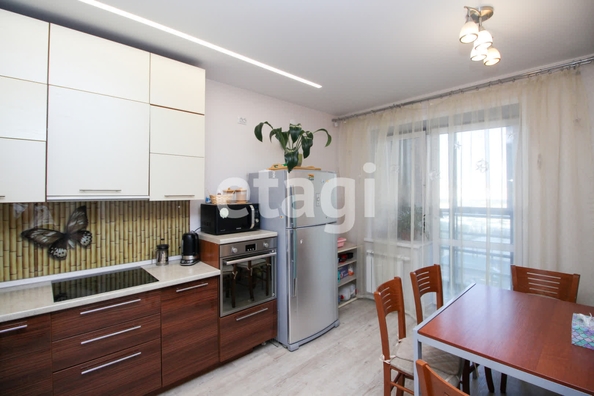 
   Продам 4-комнатную, 74 м², Академгородок ул, 68

. Фото 3.