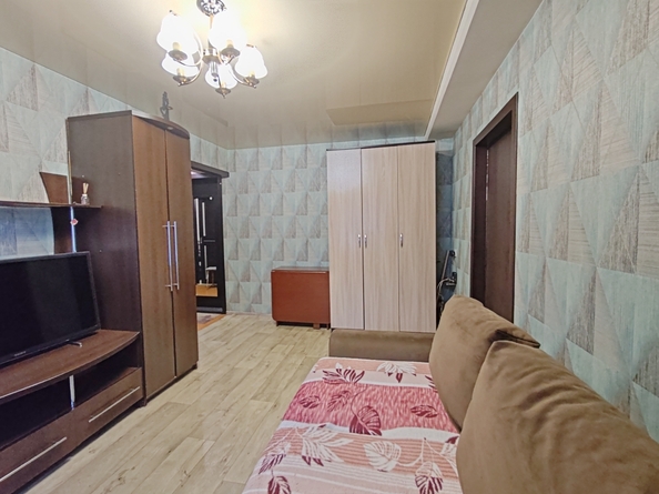 
  Продам 3-комн. квартиру, 55.3 м², Железнодорожников ул, д. 10а
. Фото 8.