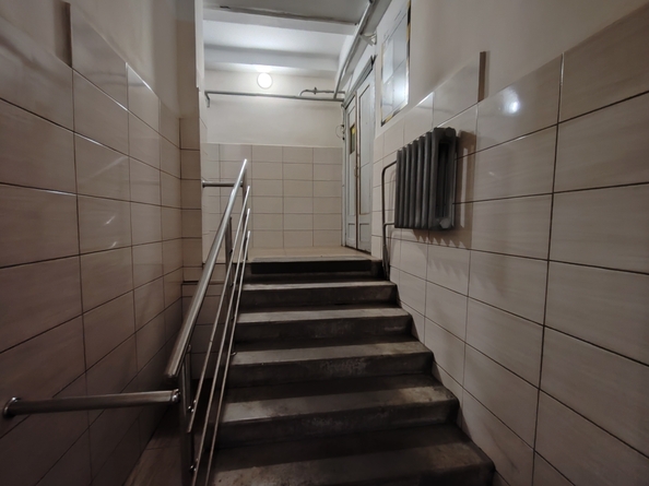
  Продам 3-комн. квартиру, 55.3 м², Железнодорожников ул, д. 10а
. Фото 23.