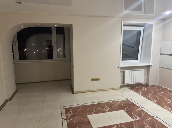 
   Продам 4-комнатную, 100.5 м², Семафорная ул, 439/5

. Фото 8.