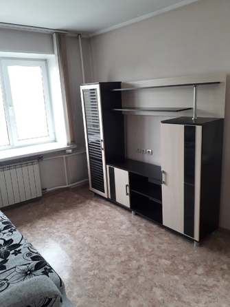 
  Сдам в аренду 1-комнатную квартиру, 32 м², Красноярск

. Фото 2.