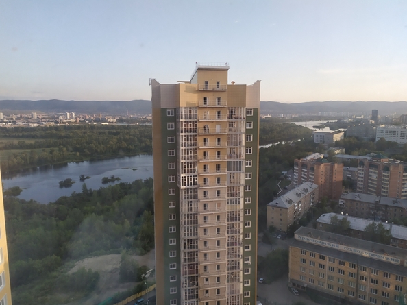 
  Сдам в аренду 1-комнатную квартиру, 65 м², Красноярск

. Фото 20.