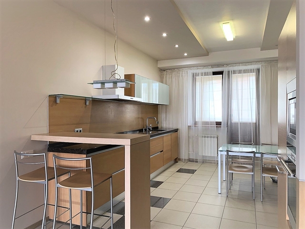 
   Продам 3-комнатную, 147 м², Мира пр-кт, 105д

. Фото 1.
