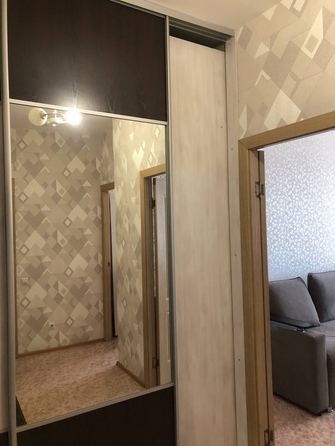 
  Сдам в аренду 1-комнатную квартиру, 35 м², Красноярск

. Фото 2.