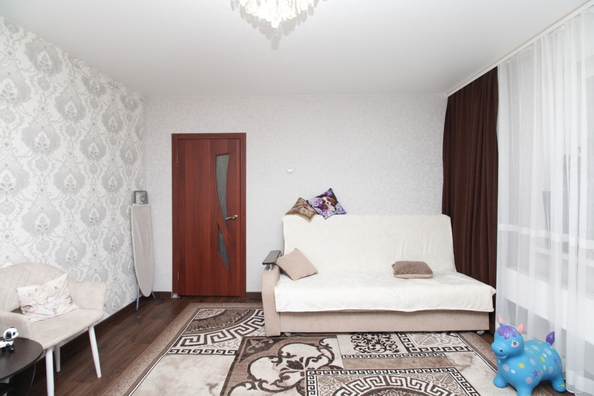 
   Продам 3-комнатную, 60.1 м², Республики ул, 49

. Фото 6.