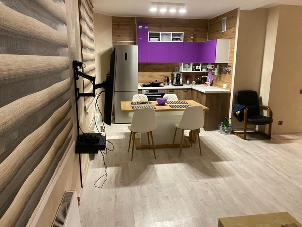 
   Продам 2-комнатную, 60 м², 9 Мая ул, 83

. Фото 3.