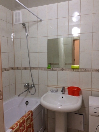 
  Сдам в аренду 2-комнатную квартиру, 48 м², Красноярск

. Фото 3.
