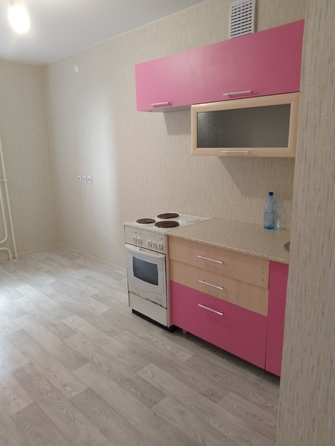
  Сдам в аренду 1-комнатную квартиру, 41 м², Красноярск

. Фото 9.